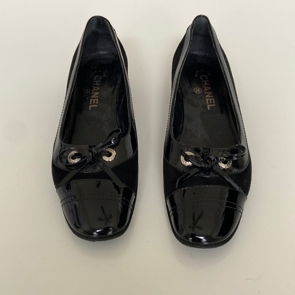 Chanel Vintage Suede and Patent Pumps - Fall 2004